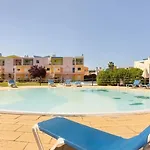 Apartman Charming Orada 2-bedroom Duplex With Shared Pool Sleeps 6