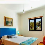 Charming Orada 2-bedroom Duplex With Shared Pool Sleeps 6 アパート
